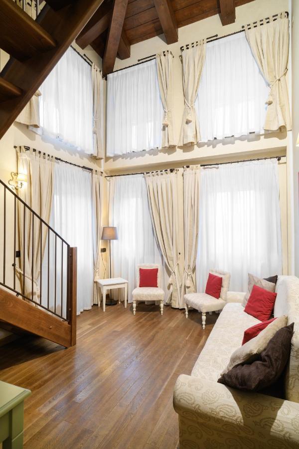 Relais Bella Rosina Pool & Spa La Cassa 외부 사진