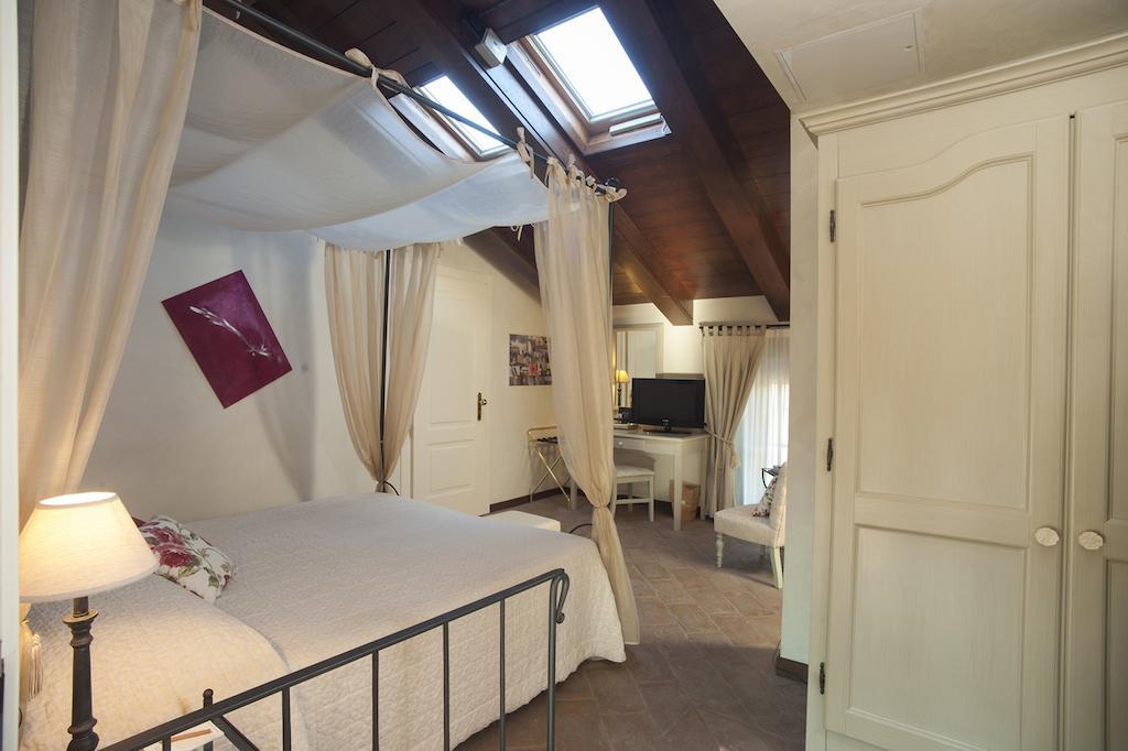 Relais Bella Rosina Pool & Spa La Cassa 외부 사진